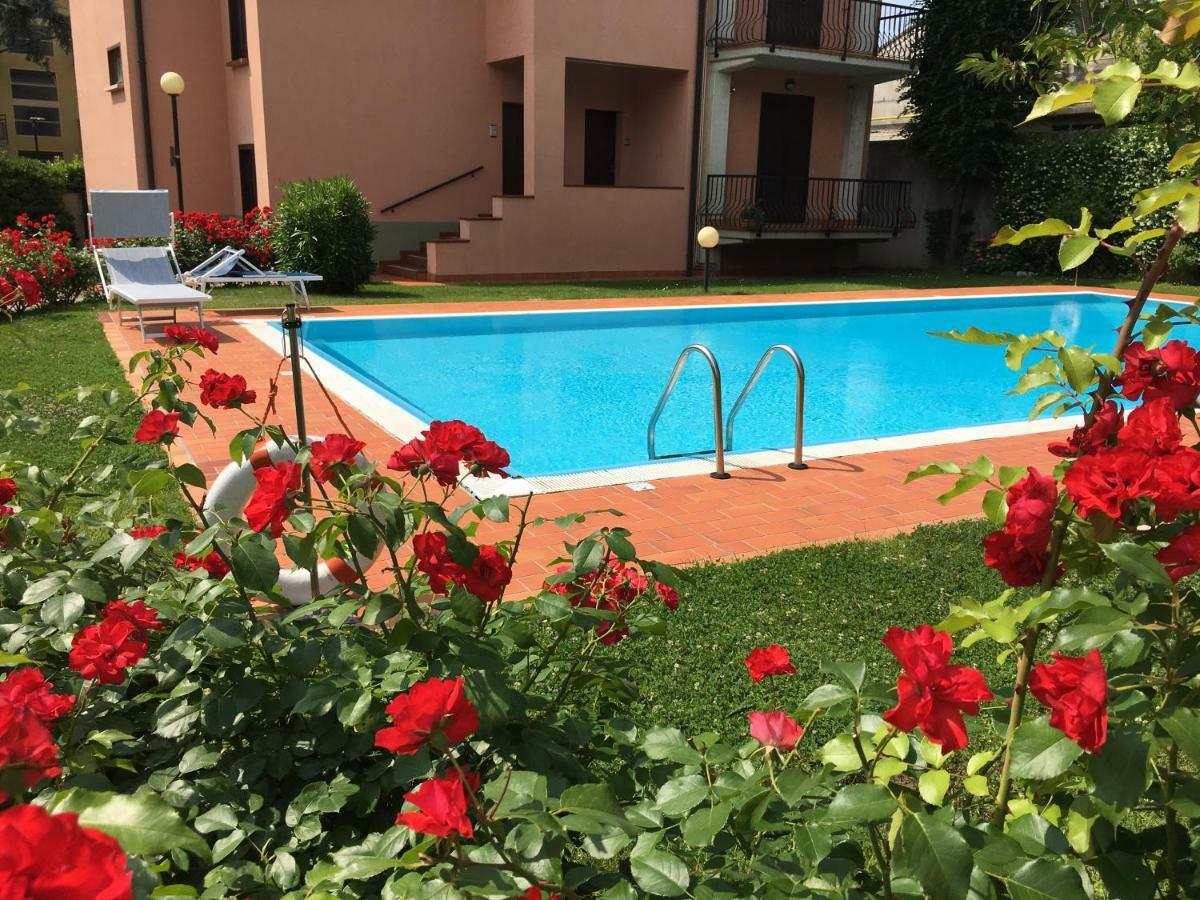 Indesenzano Apartment Desenzano del Garda Exterior foto